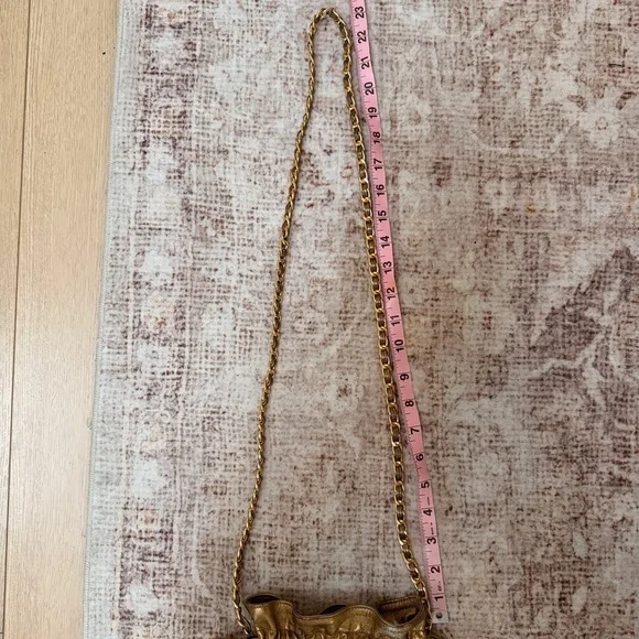 Vintage I Magnin Gold Quilted Drawstring cross body Chain Strap and tassels - Picture 13 of 15